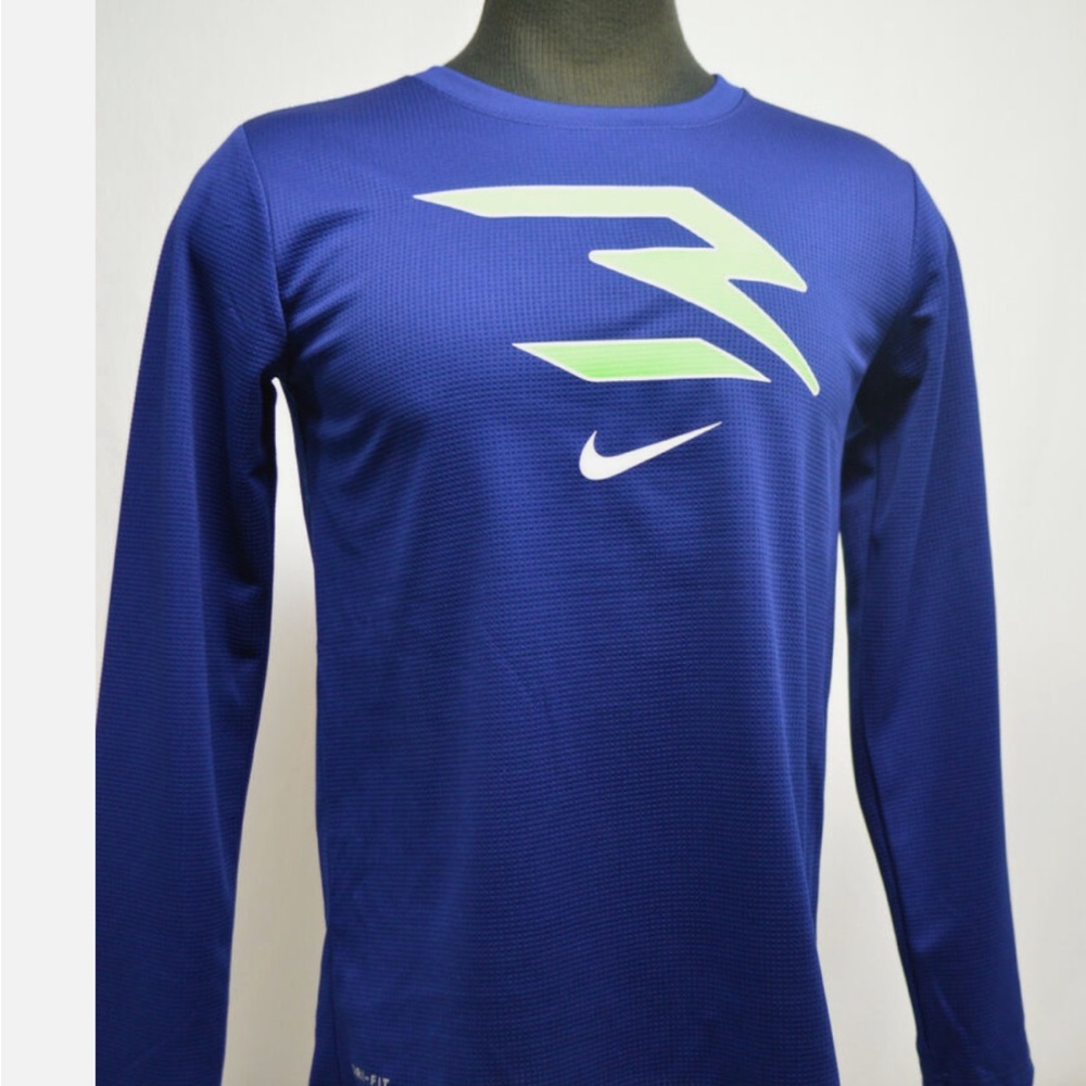 Nike Boys long sleeve shirt